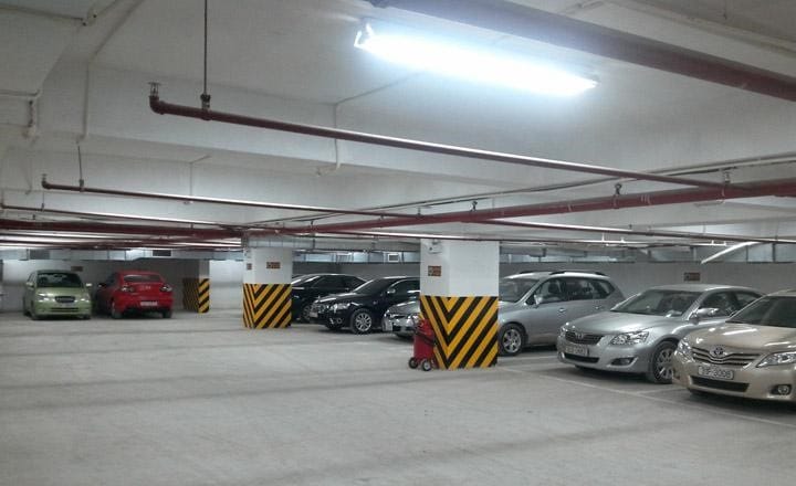 Có đủ chỗ đậu ôtô và xe máy tại chung cư 96 Định Công quận Thanh Xuân không?