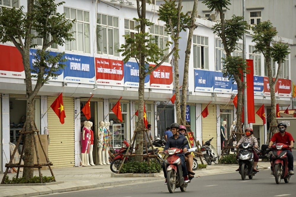 Nhà mặt phố tại phố Bùi Xương Trạch, quận Thanh Xuân có giá bán bao nhiêu?