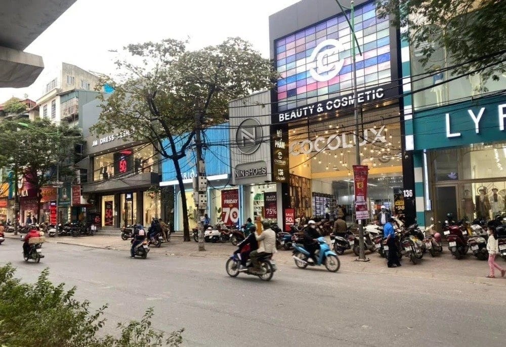 Nhà mặt phố tại đường An Dương Vương, quận Tây Hồ giá bán bao nhiêu?