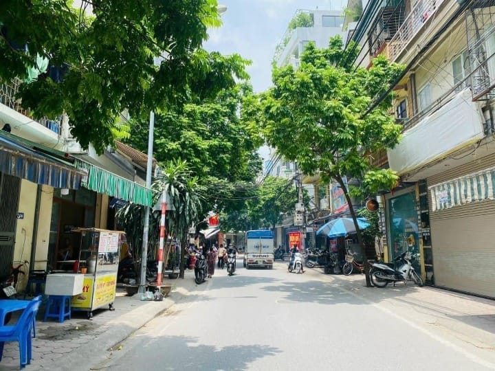 Nhà mặt phố tại phố Mai Động, quận Hoàng Mai có giá bán bao nhiêu?