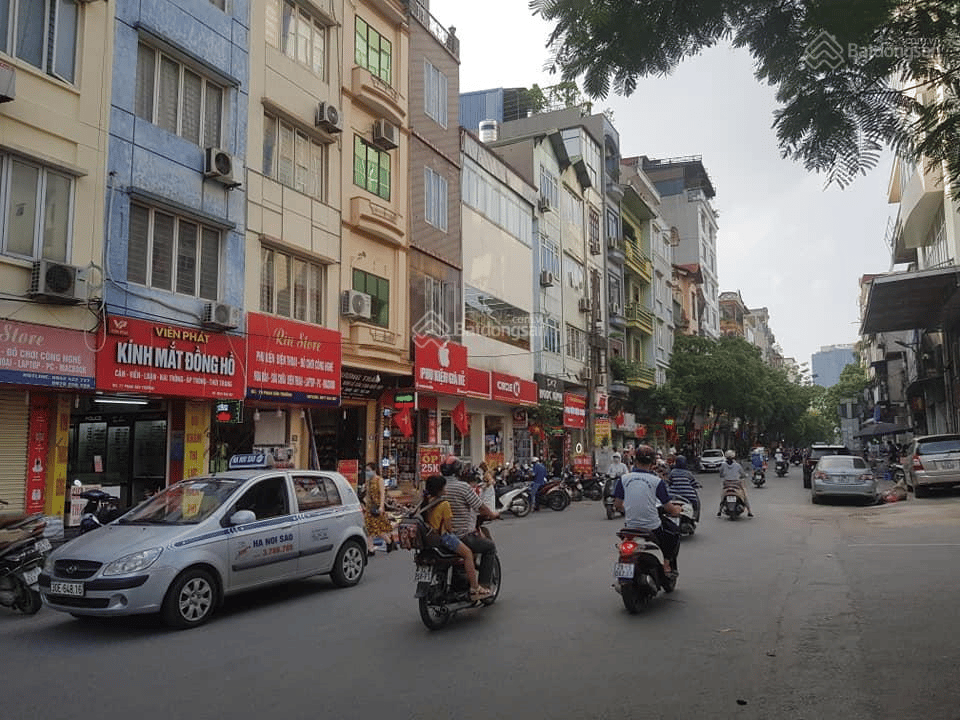 Nhà mặt phố tại phố Trần Tử Bình, quận Cầu Giấy giá bán bao nhiêu?