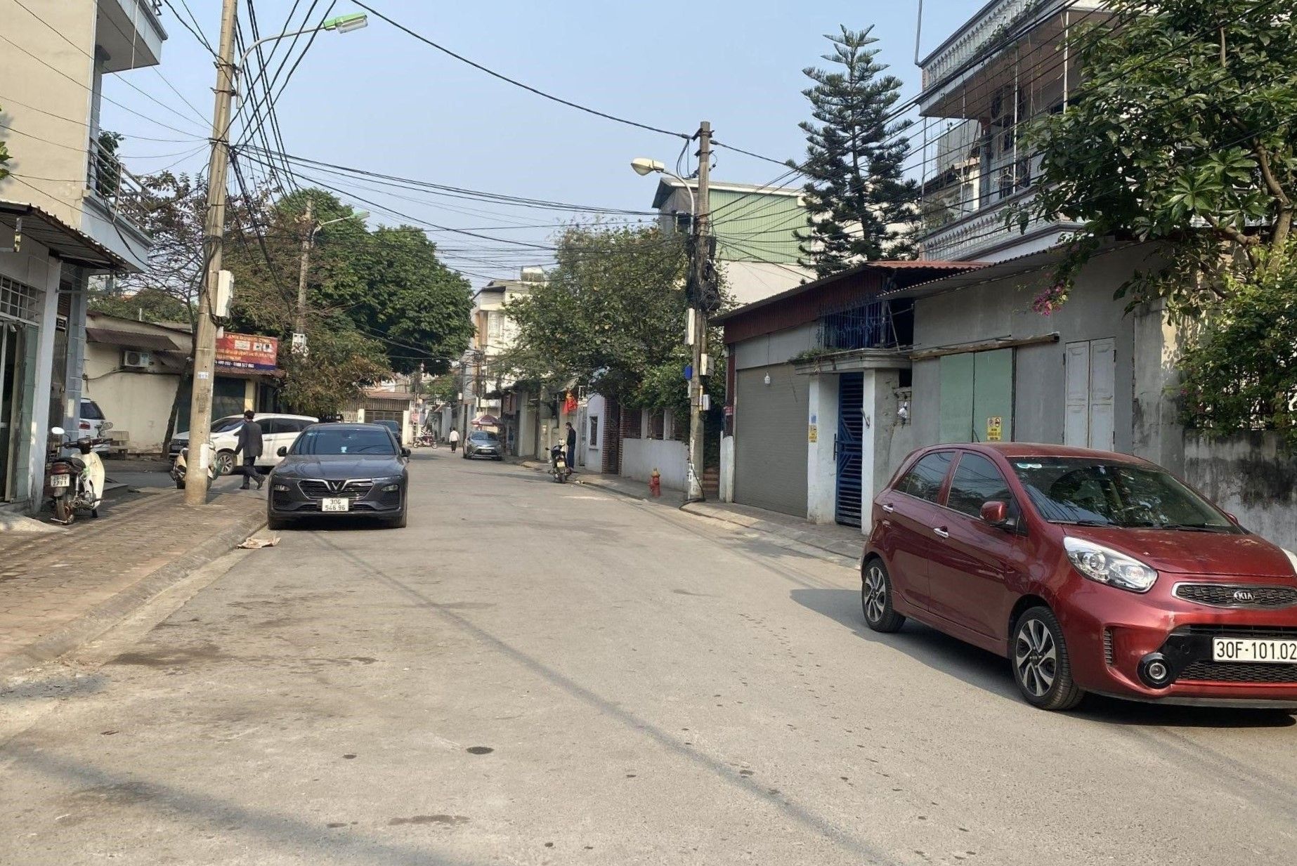 Giá bán nhà riêng, nguyên căn đường Nguyễn Văn Linh, quận Long Biên hiện tại là bao nhiêu?