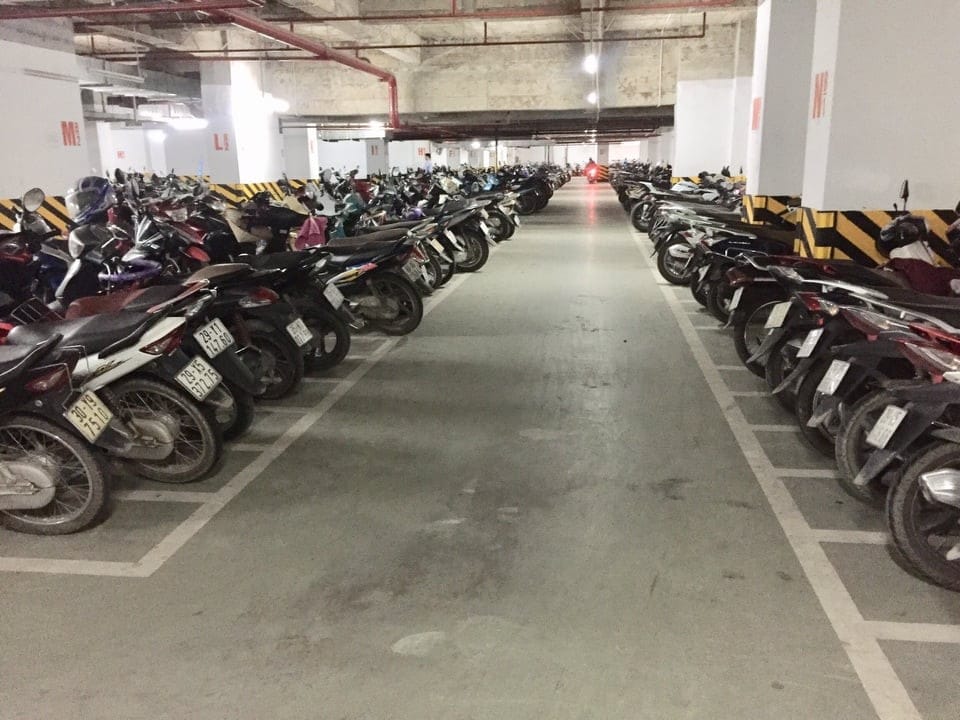 Có đủ chỗ đậu ôtô và xe máy chung cư IDICO Tân Phú Quận Tân Phú không?