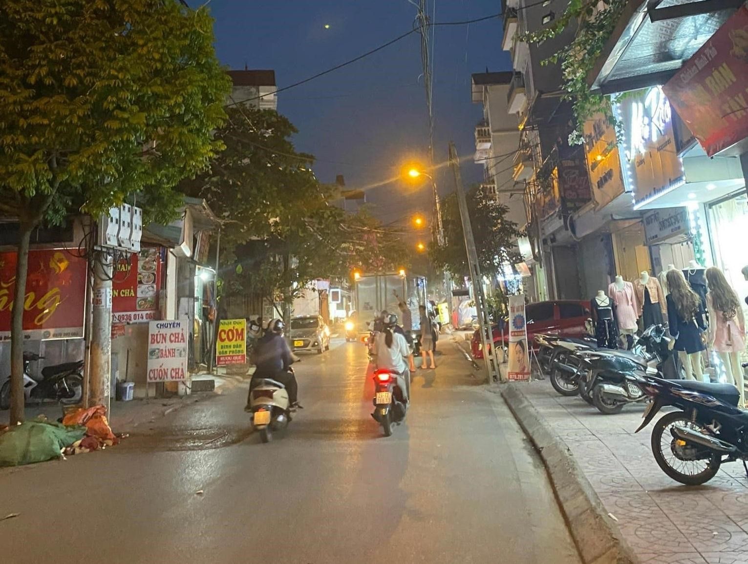 Giá bán nhà riêng, nguyên căn phố Phú Lương, quận Hà Đông hiện tại là bao nhiêu?