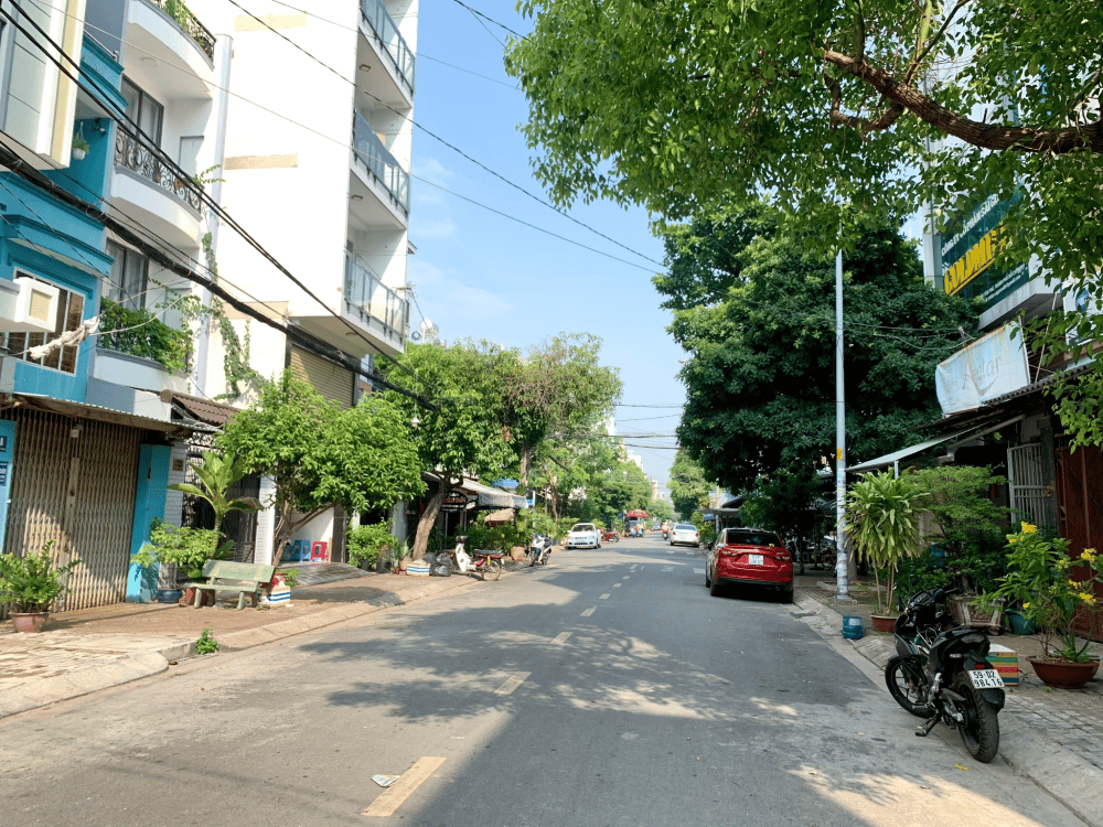Địa điểm tiến hành thủ tục nhập khẩu với hộ gia đình mua nhà đất tại phố Trần Thủ Độ, quận Hoàng Mai