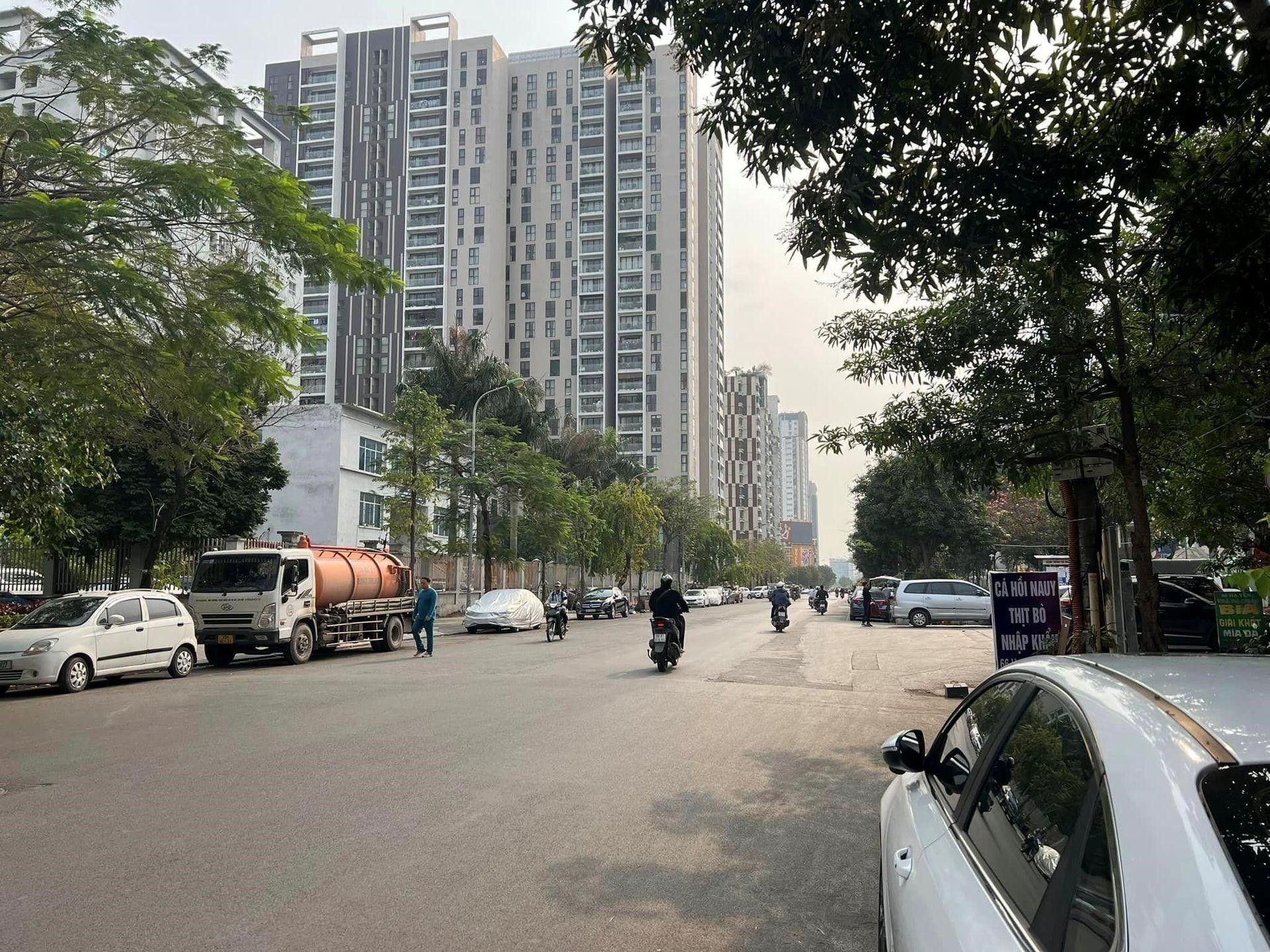 Địa điểm tiến hành thủ tục nhập khẩu với hộ gia đình mua nhà đất tại đường Trần Kim Xuyến, quận Cầu Giấy