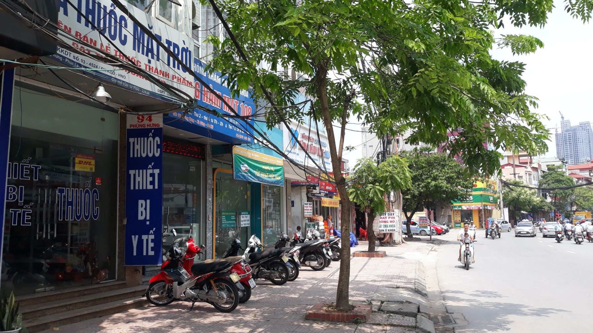 Giá bán nhà riêng, nguyên căn phố Phùng Hưng, quận Hà Đông hiện tại là bao nhiêu?