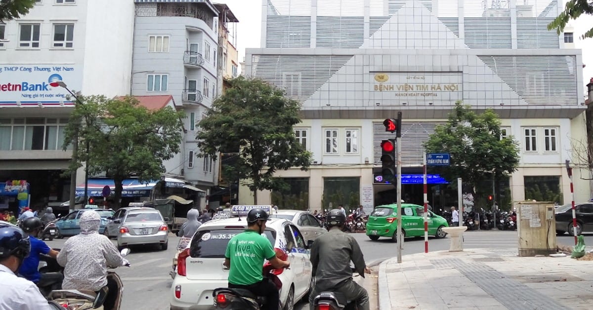 Nhà riêng gần bệnh viện Tim Hà Nội, quận Hoàn Kiếm có giá bán bao nhiêu?