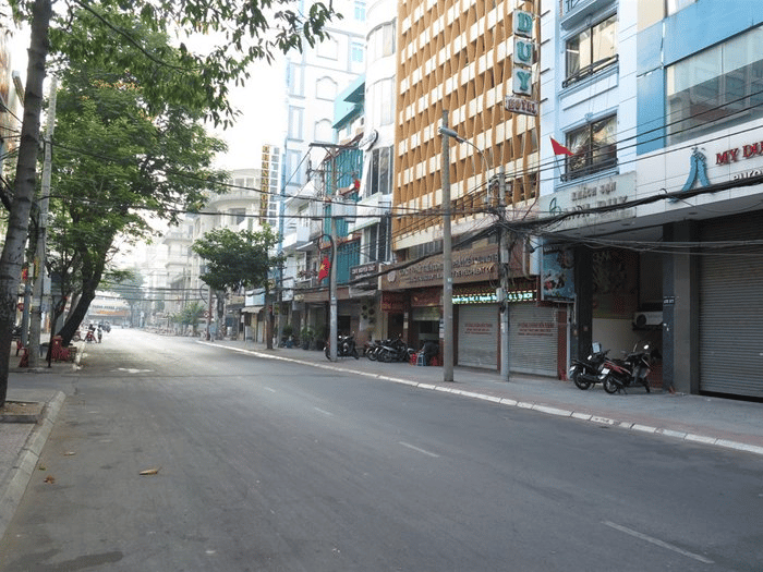 Nhà mặt phố đường Nguyễn Công Trứ, quận 1 hiện có giá bao nhiêu?