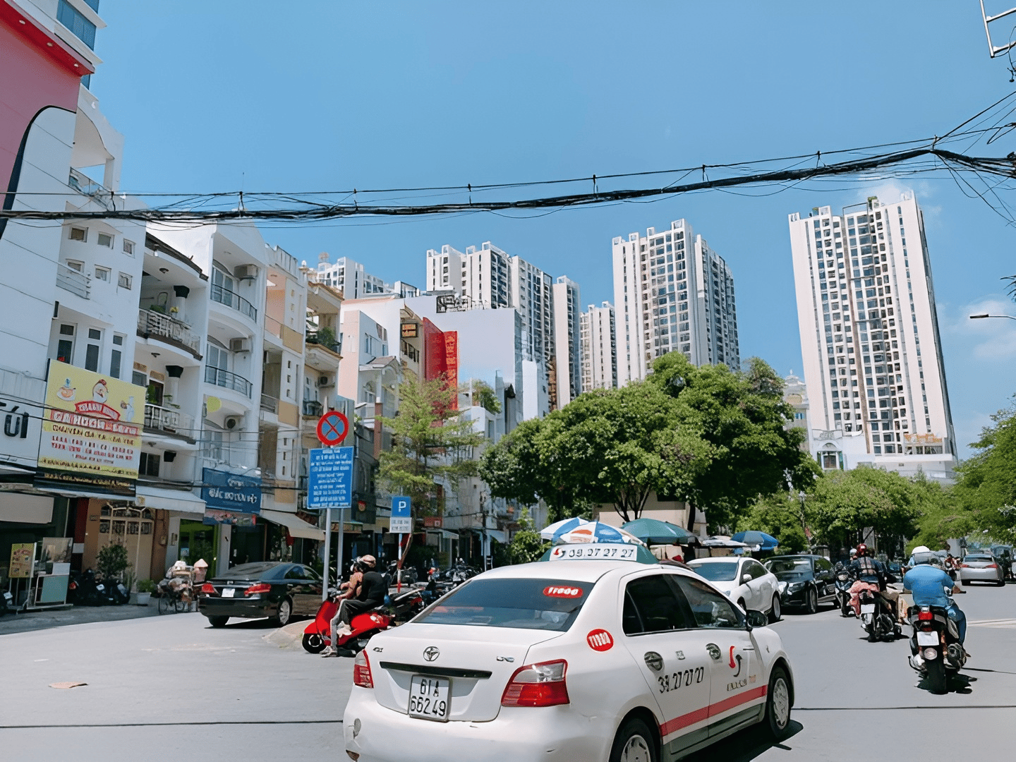Nhà mặt phố đường Nguyễn Thiện Thuật, Quận 3 hiện có giá bao nhiêu?