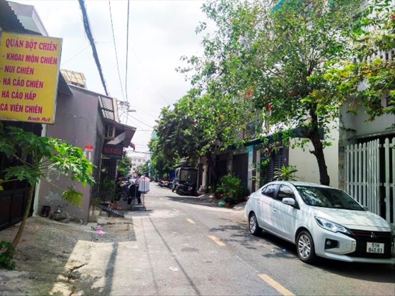 Nhà mặt phố đường Dân Chủ, Quận Tân Phú hiện có giá bao nhiêu?