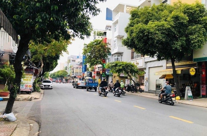 Nhà mặt phố đường Đỗ Bí, Quận Tân Phú hiện có giá bao nhiêu?
