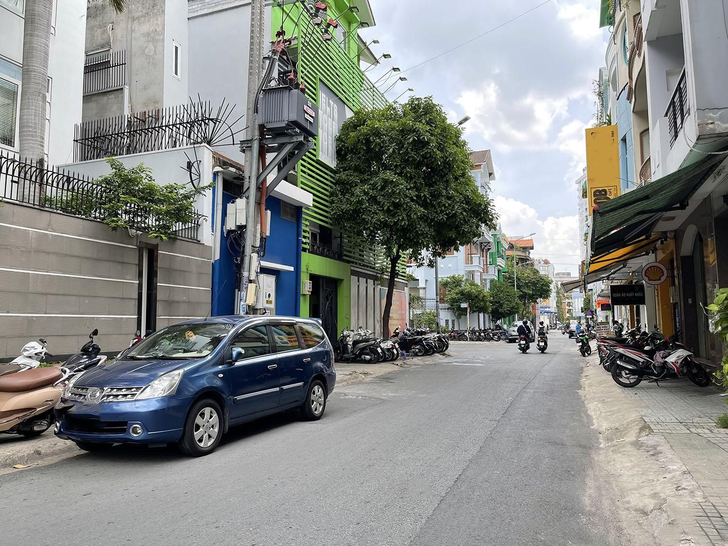 Nhà riêng gần bệnh viện đa khoa Hoàn Mỹ Sài Gòn, quận Phú Nhuận có giá bán bao nhiêu?
