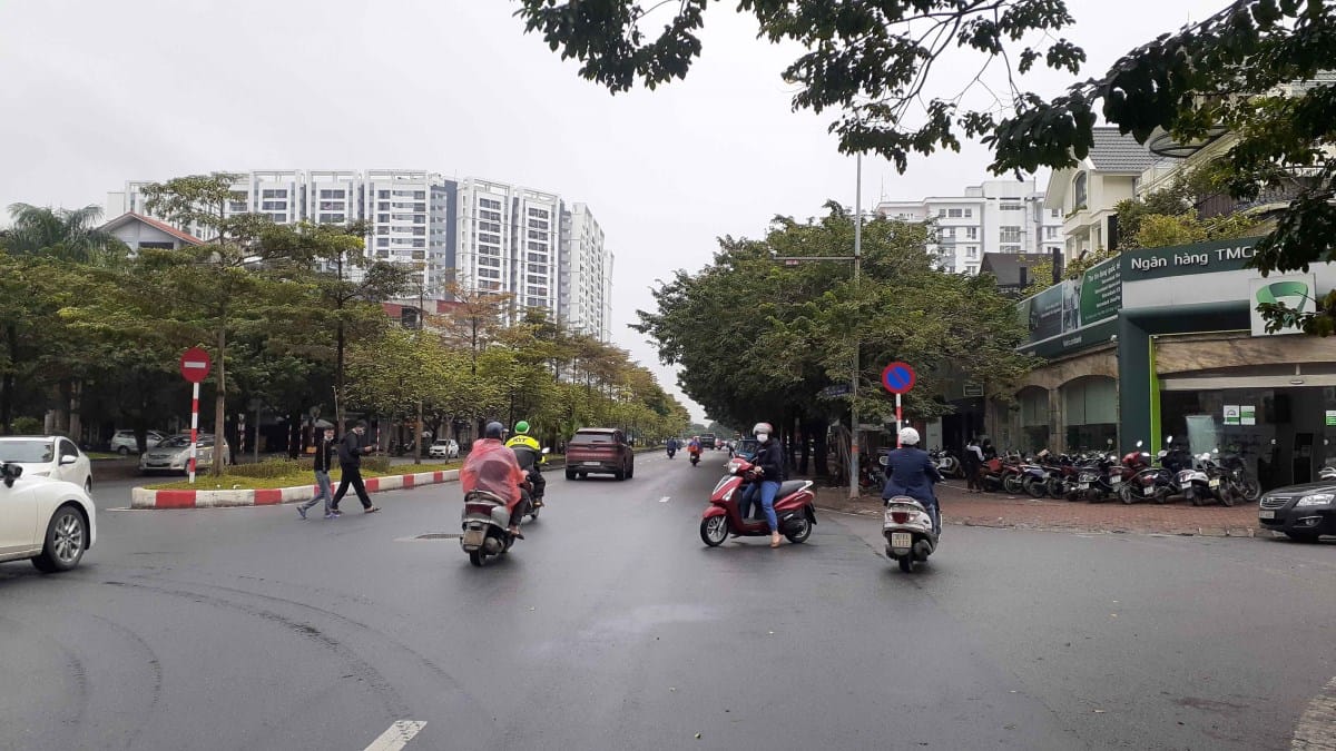Địa điểm tiến hành thủ tục nhập khẩu với hộ gia đình mua nhà đất tại phố Chu Huy Mân, quận Long Biên