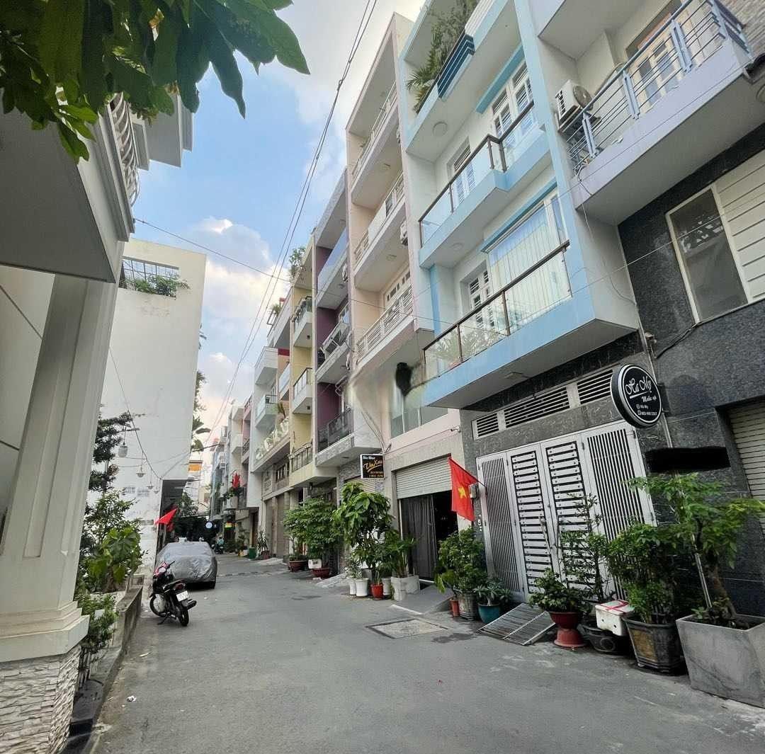 Giá bán nhà riêng, nguyên căn đường Bờ Bao Tân Thắng, Quận Tân Phú hiện tại là bao nhiêu?
