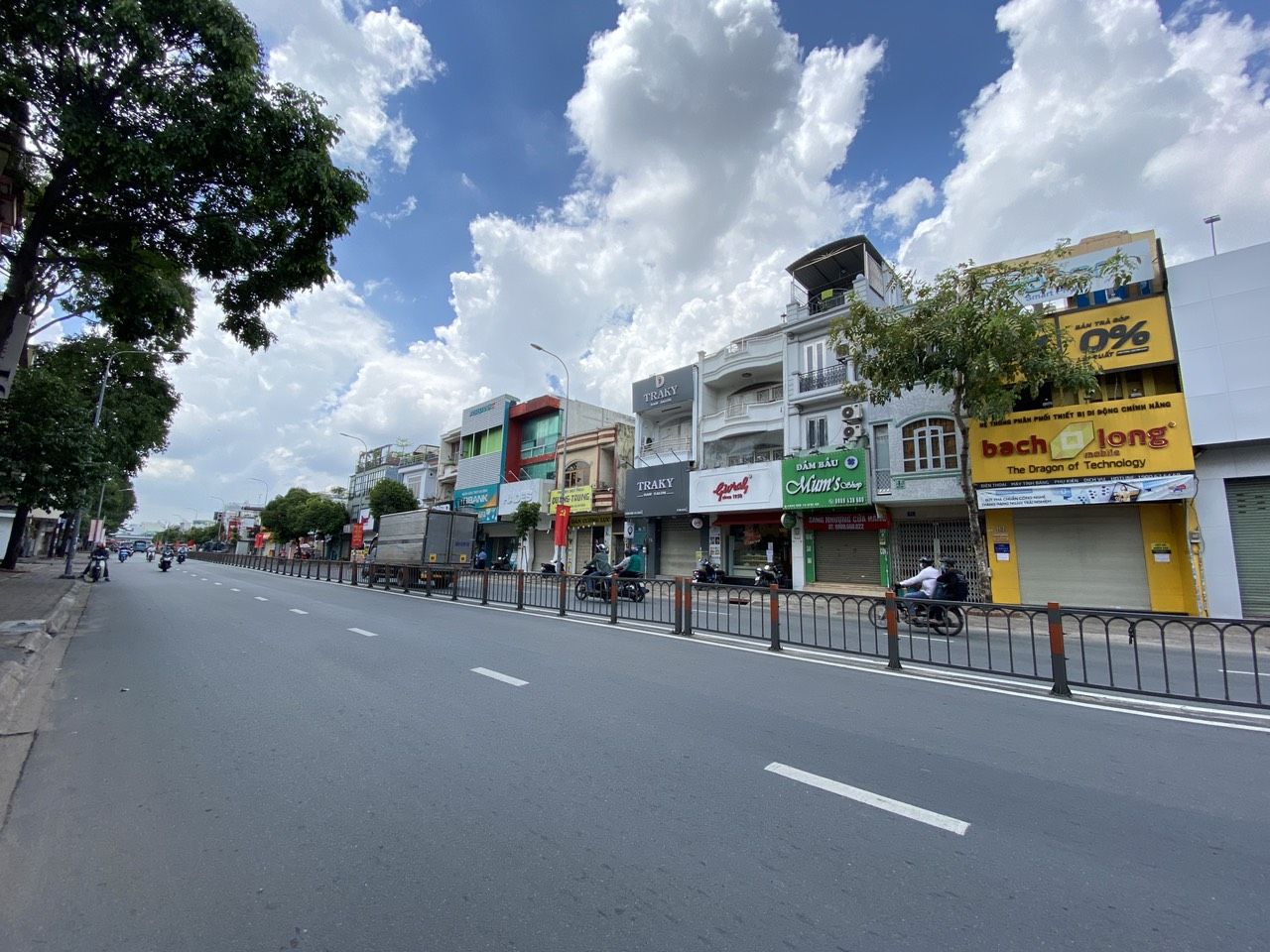 Nhà mặt phố tại đường Hoàng Hoa Thám, quận Gò Vấp có giá bán bao nhiêu?