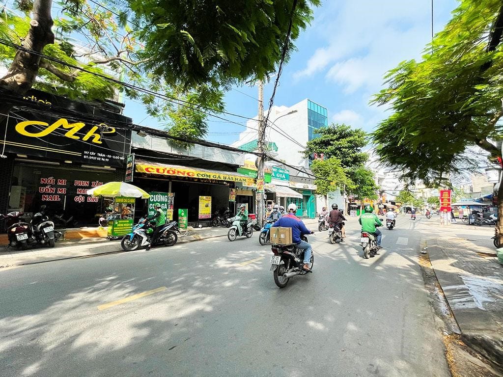 Nhà mặt phố tại đường Cây Trâm, quận Gò Vấp có giá bán bao nhiêu?