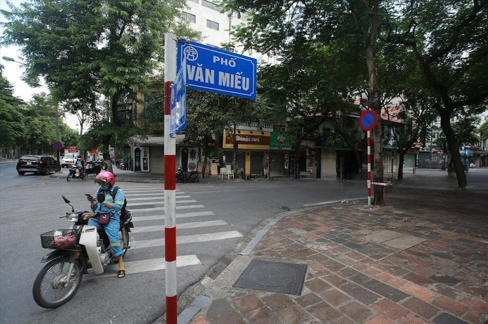 Giá bán nhà riêng 2PN tại phường Văn Miếu, quận Đống Đa đang bán bao nhiêu?