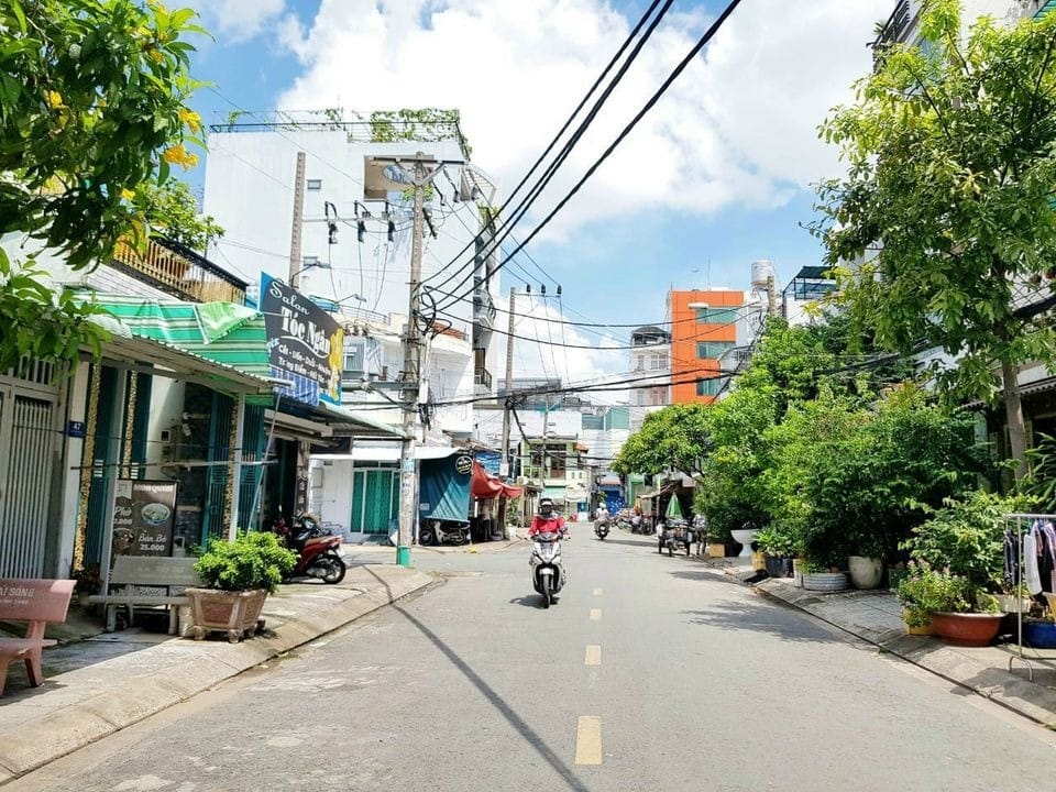 Giá bán nhà riêng, nguyên căn đường Nguyễn Quang Diêu, Quận Tân Phú hiện tại là bao nhiêu?