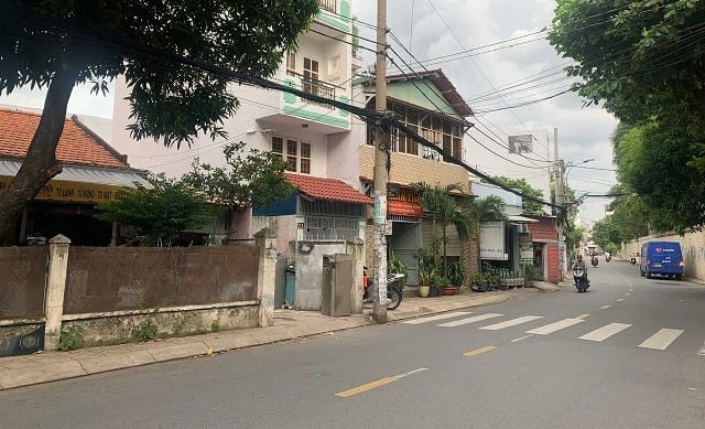 Giá bán nhà riêng, nguyên căn đường Nguyễn Văn Săng, Quận Tân Phú hiện tại là bao nhiêu?