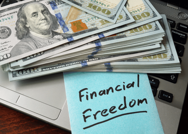 Chinh phục tự do tài chính sớm hơn với chiến lược 4 giai đoạn!