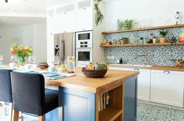 Mang phong cách Địa Trung Hải vào trong thiết kế phòng bếp căn hộ