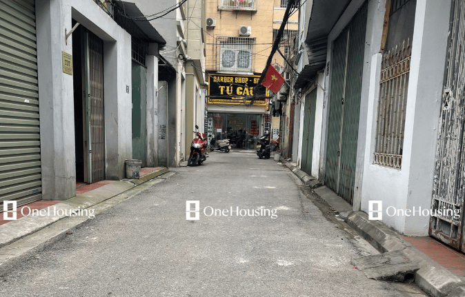 Nhà mặt ngõ diện tích 60m2 - 80m2 cách đường Chu Huy Mân quận Long Biên giá bao nhiêu?