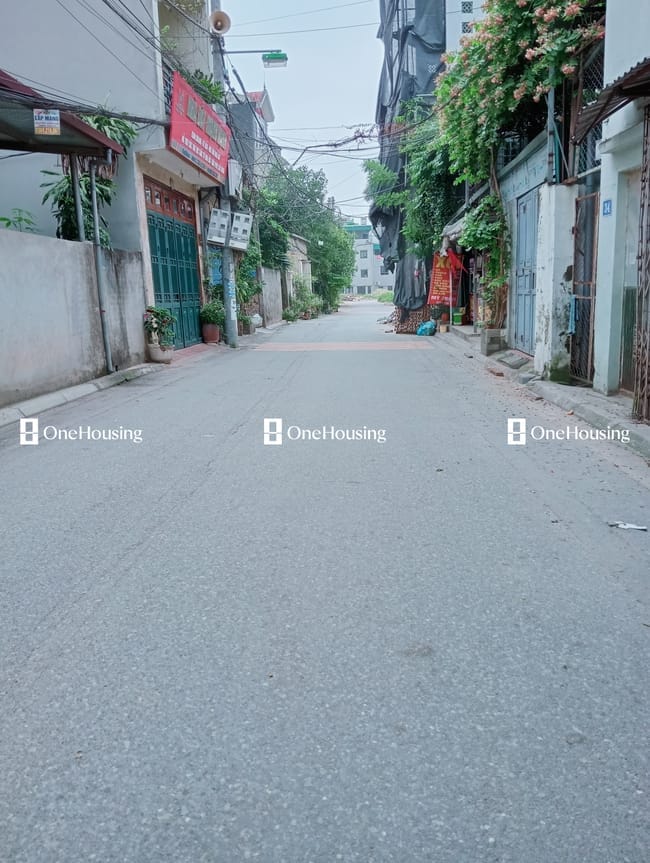 Nhà mặt ngõ diện tích 80m2 - 100m2 cách đường Ngọc Thụy quận Long Biên giá bao nhiêu?