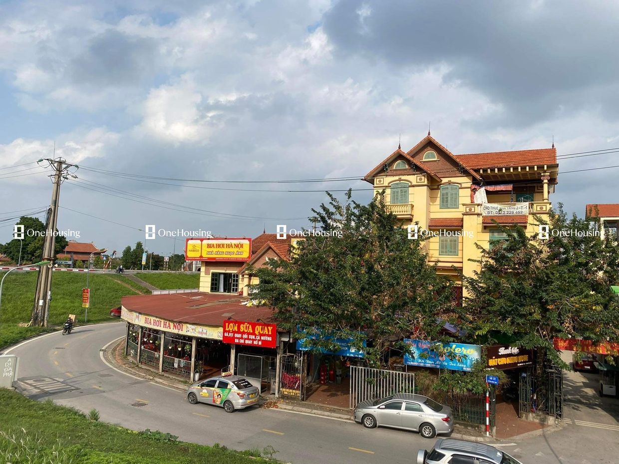 Nhà mặt phố 4 tầng đường Ngọc Thụy quận Long Biên giá bao nhiêu?