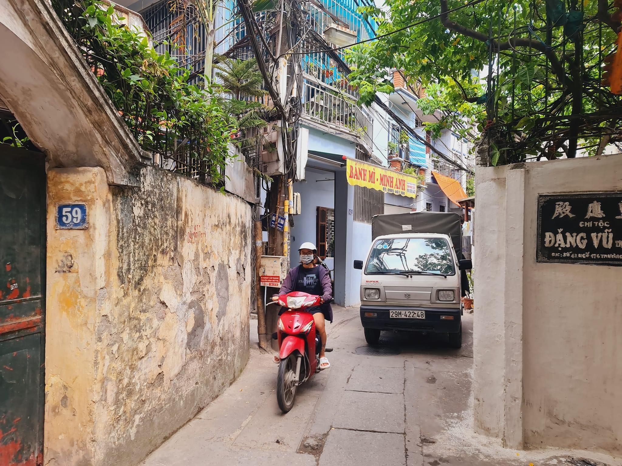 Nhà mặt ngõ 4 tầng cách đường Trương Định quận Hai Bà Trưng giá bao nhiêu?