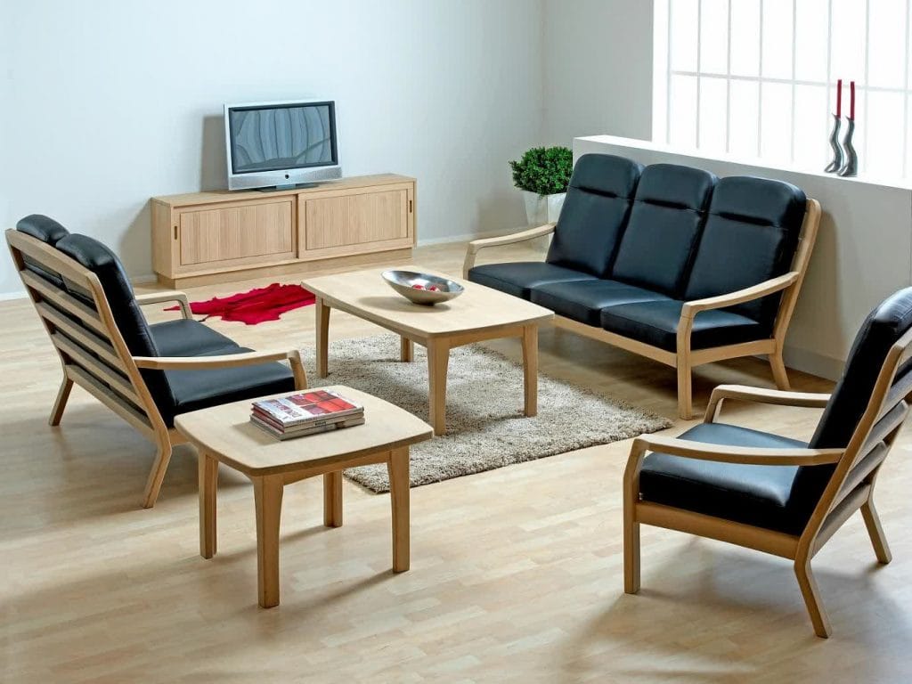 Có nên lựa chọn các bộ bàn ghế đơn giản trang trí phòng khách hay không?