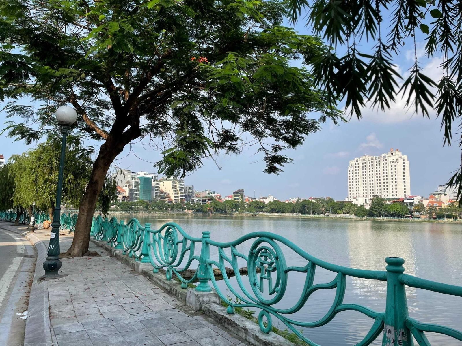Giá bán nhà riêng, nguyên căn đường Quảng An, quận Tây Hồ hiện tại là bao nhiêu?