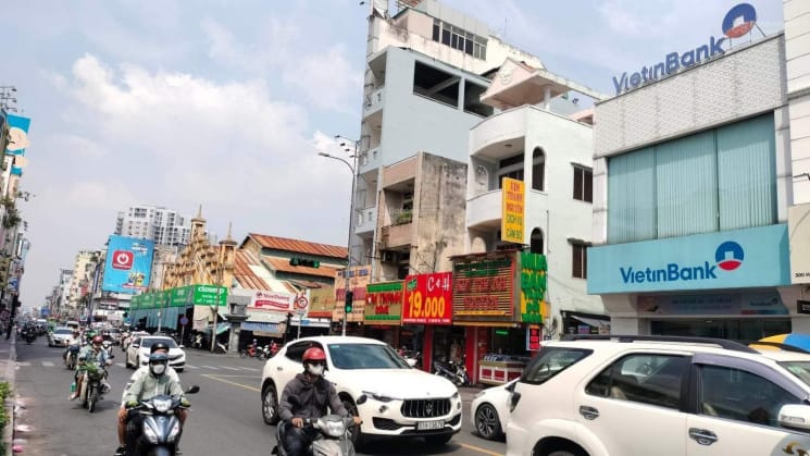 Nhà riêng gần chợ Tân Định, quận 1 có giá bán bao nhiêu?