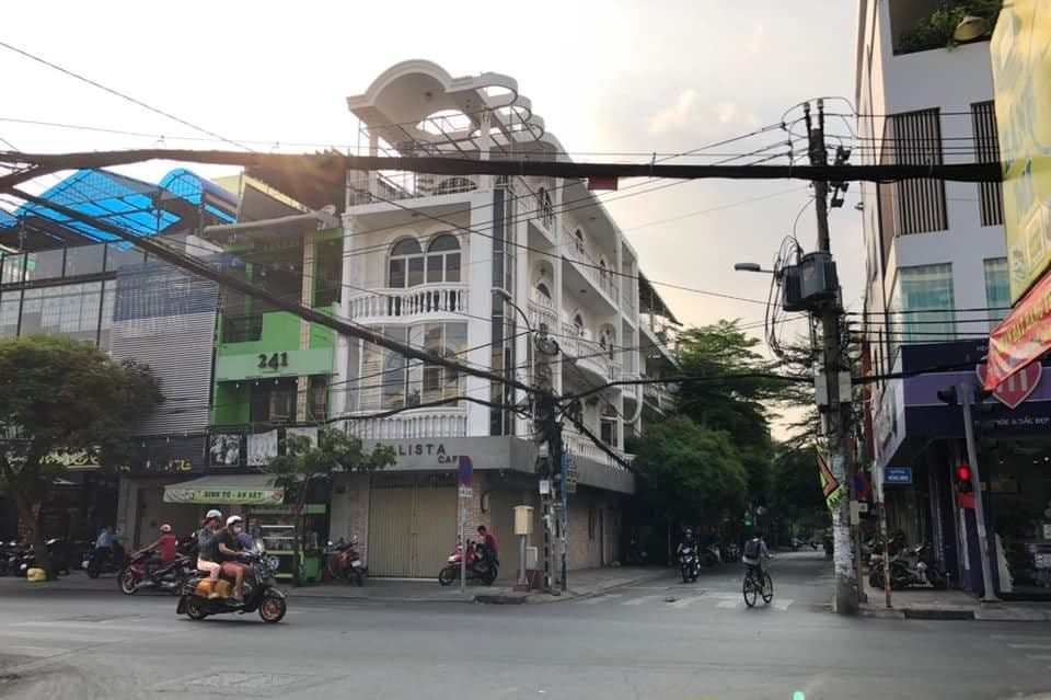 Nhà mặt phố đường Đồng Đen, quận Tân Bình hiện có giá bao nhiêu?
