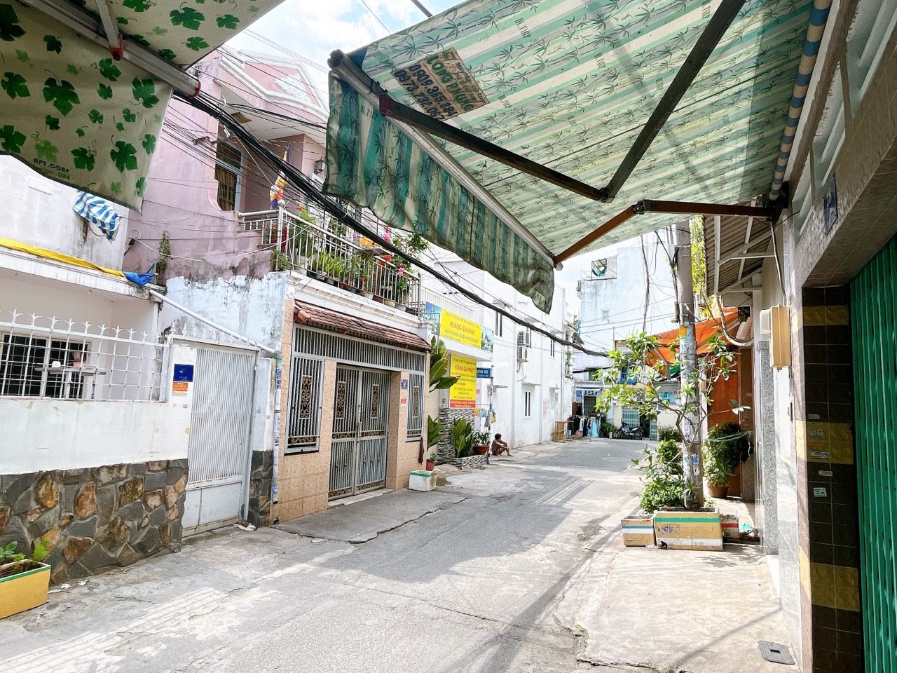 Giá bán nhà riêng, nguyên căn đường Lý Tuệ, Quận Tân Phú hiện tại là bao nhiêu?