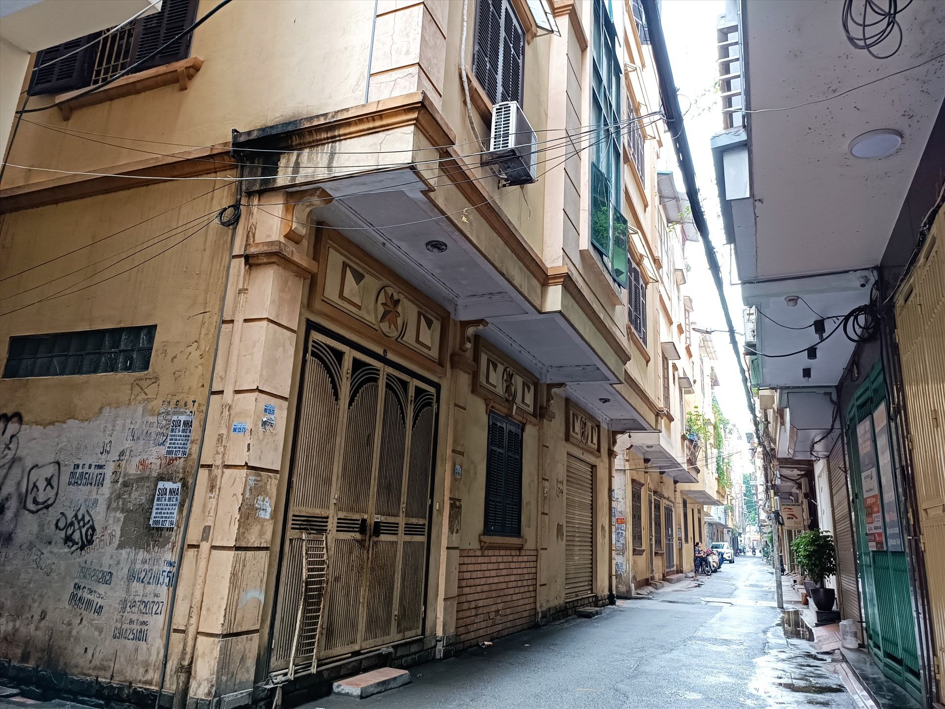 Bán nhà Hà Nội: Nhà trong ngõ "đắt xắt ra miếng", thu hút nhà đầu tư