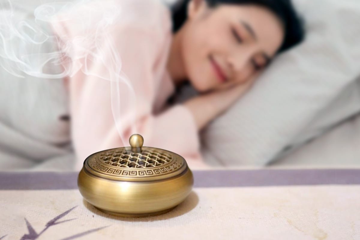 Bí quyết mang lại giấc ngủ an lành: Sử dụng trầm hương trong phòng ngủ đúng cách