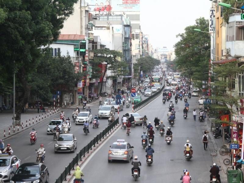 Nhà mặt ngõ 7 tầng đường Nguyễn Lương Bằng quận Đống Đa giá bao nhiêu?