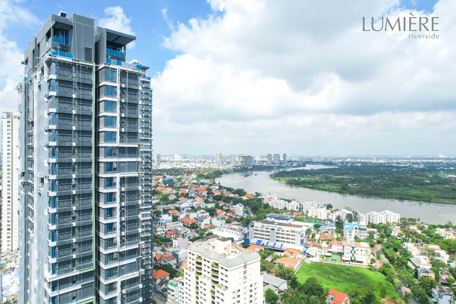 Tầm nhìn nào từ tòa East dự án Lumière Riverside mang đến trải nghiệm ngắm toàn cảnh view sông Sài Gòn ấn tượng nhất?