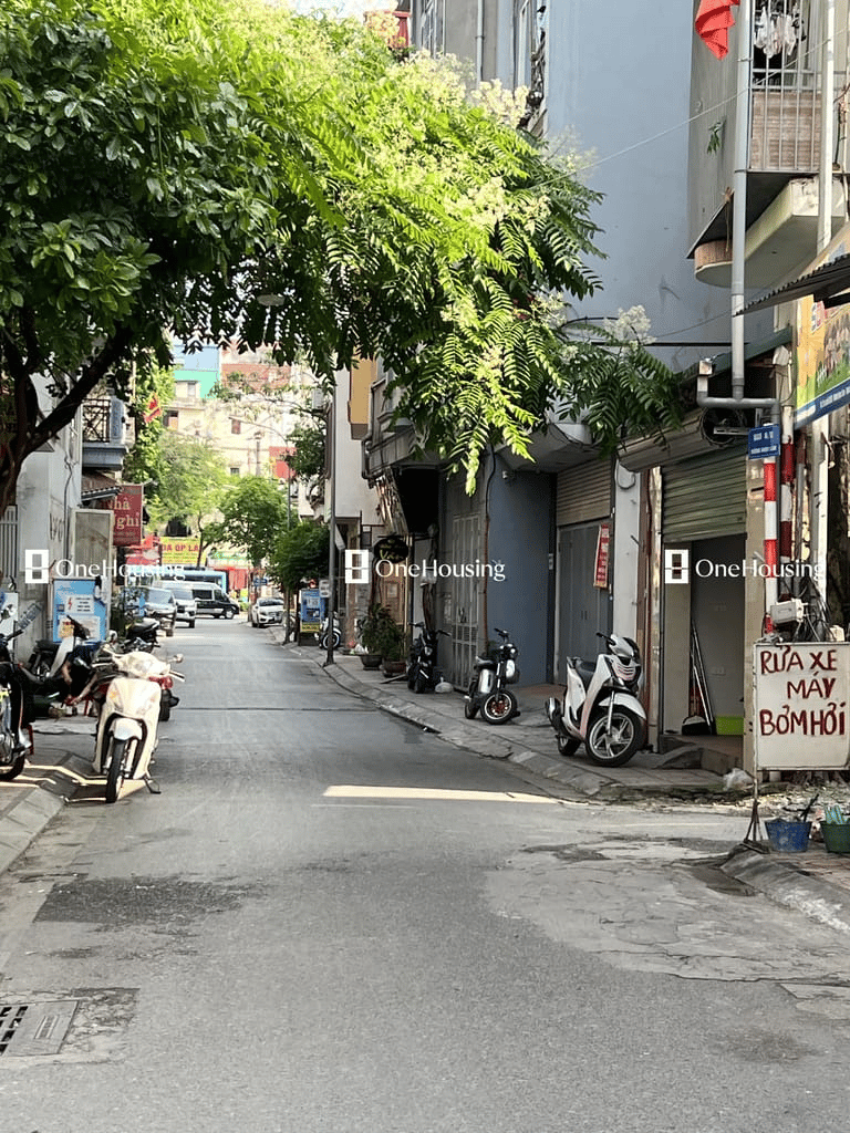 Nhà mặt ngõ 6 tầng cách đường Ngọc Lâm quận Long Biên giá bao nhiêu?