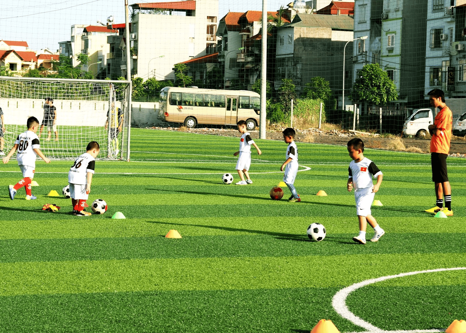 Top 4 trung tâm đào tạo bóng đá cho trẻ tốt nhất tại quận Cầu Giấy