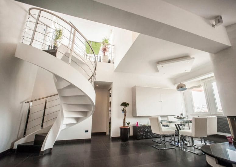 “Soi” 4 mẫu cầu thang đẹp trong căn hộ của người nổi tiếng