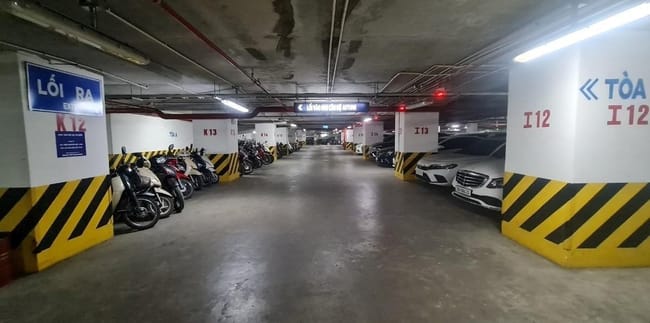 Có đủ chỗ đậu ôtô và xe máy chung cư Lê Thành Tân Tạo Quận Bình Tân không?