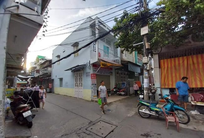 Nhà mặt phố tại đường Lê Tung, quận 11 có giá bán bao nhiêu?