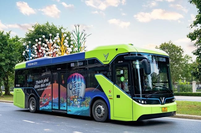 Các tuyến xe Ocean City Bus hoạt động vào các ngày nào trong tuần?